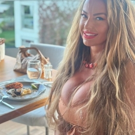 Alexandra - Escort Girl à Sion