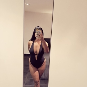 Amina - SM/BDSM en Ginebra
