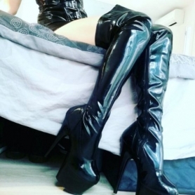 Domi Estelle - SM/BDSM à Lugano