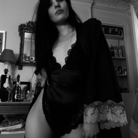 Papillon - Escort Girl à Bienne