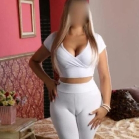 Paula Hot - Massaggiatrice a Lucerna