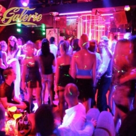 Galerie Art De Nuit - Club libertin à Fillinges, France